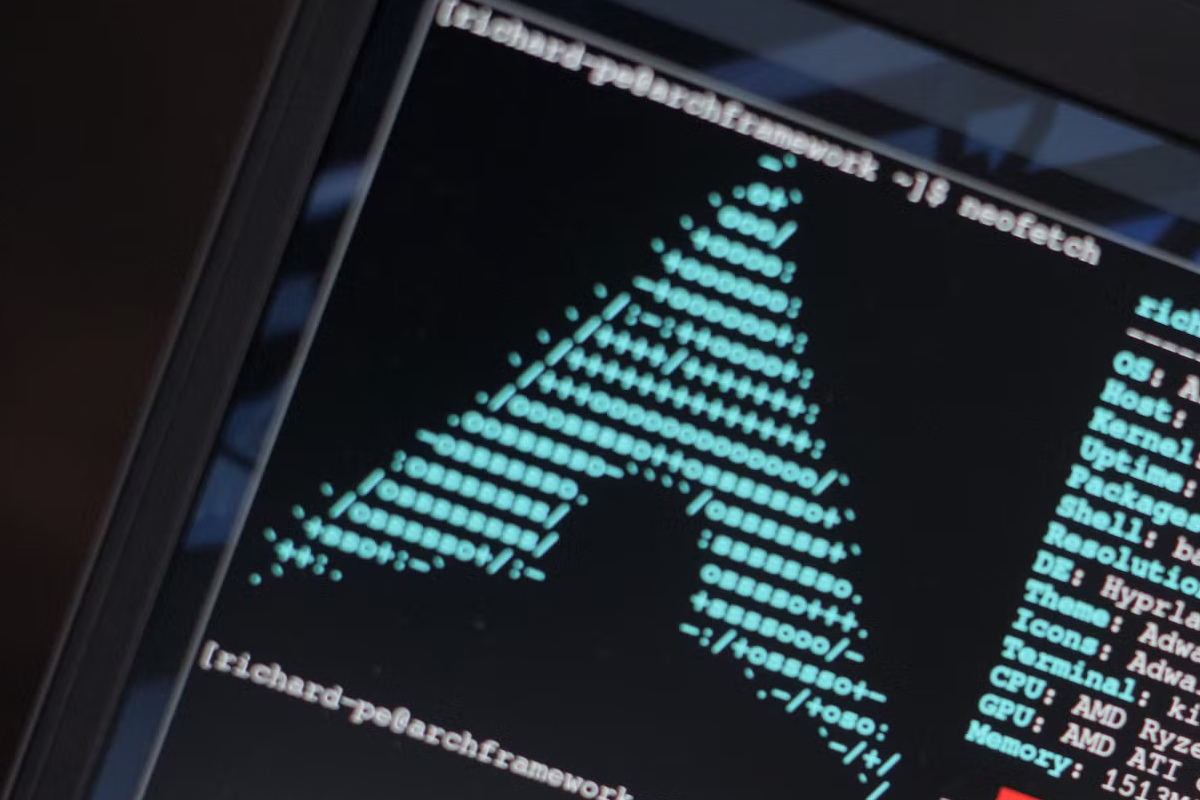 400'den Fazla Arch Linux AUR Paketi, Bilgi Hırsızı ve eBPF Rootkit'i Yüklemek İçin Ele Geçirildi