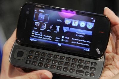 Nokia, Üst Seviye Telefonlarında Linux Seçeneğini Gündemine Alıyor